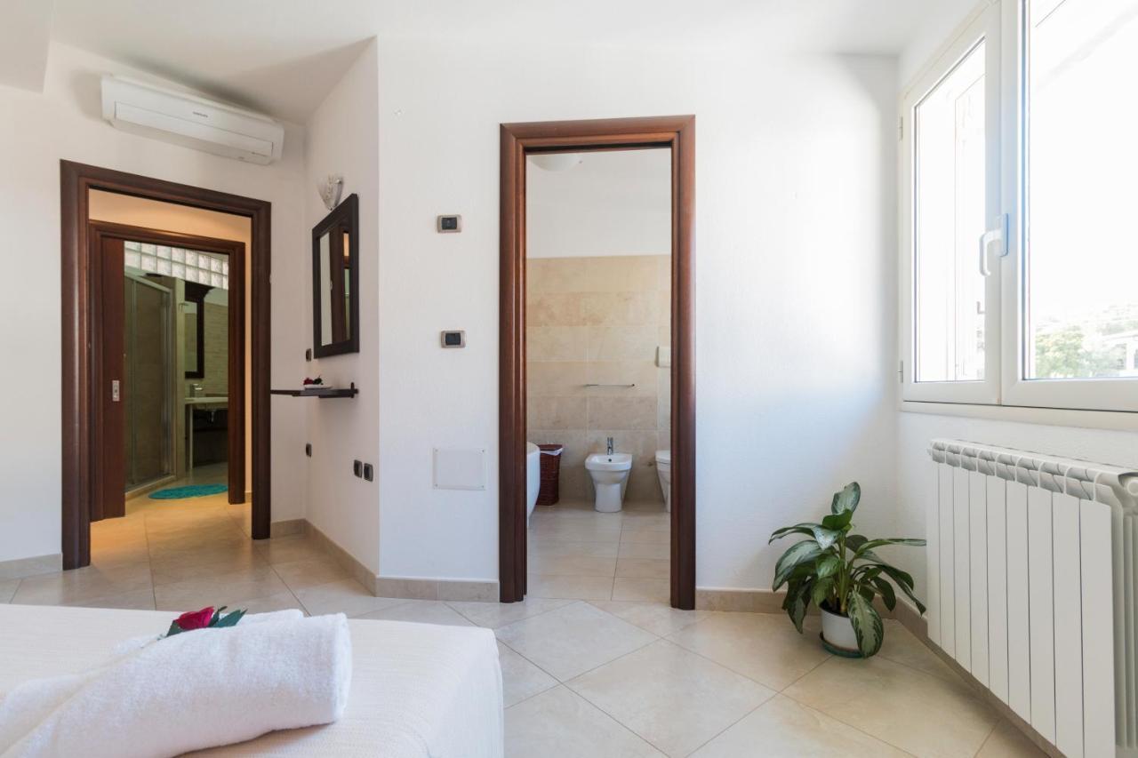 Royal Suite Apartment Cala Gonone Εξωτερικό φωτογραφία