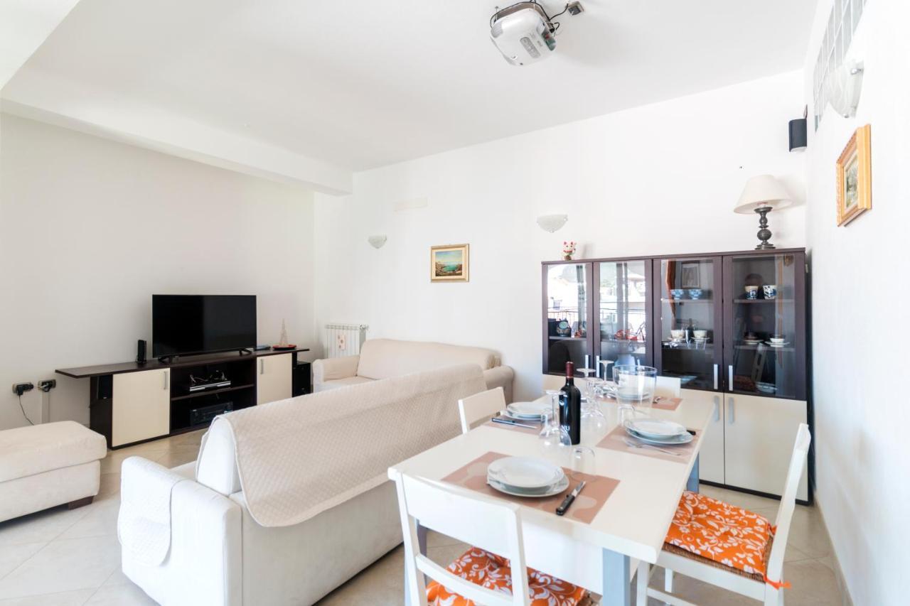 Royal Suite Apartment Cala Gonone Εξωτερικό φωτογραφία